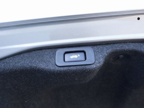 Used 2017 Lexus ES 350 w/ Ultra Luxury Package image 19