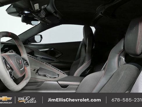 Used 2023 Chevrolet Corvette Stingray w/ Stealth Interior Trim Package image 6