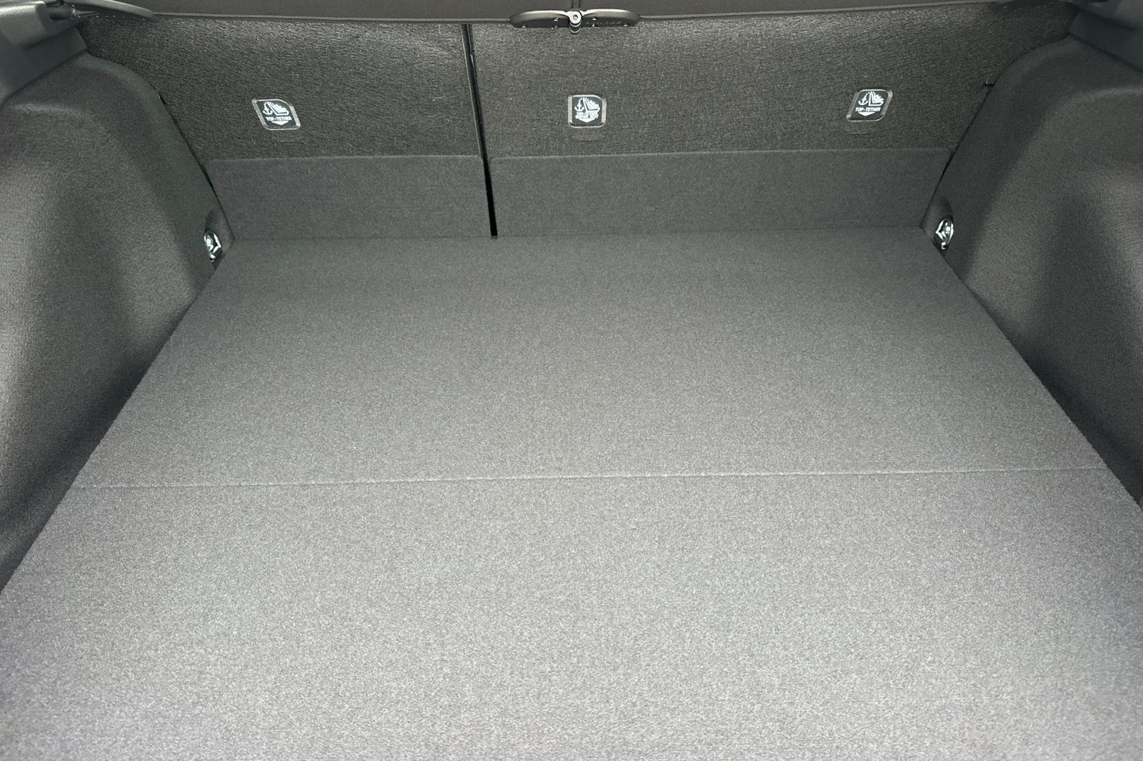 New 2027 Toyota Prius Limited AWD/4WD image 17