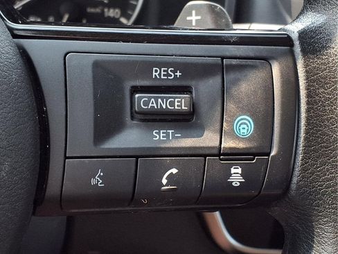 Used 2023 Nissan Rogue SV FWD image 22