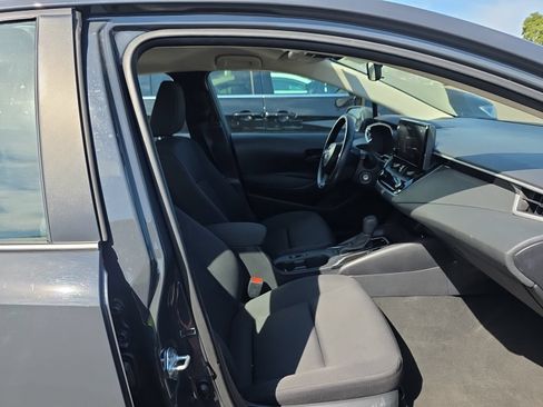 Used 2025 Toyota Corolla LE FWD image 10