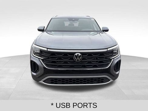 Used 2025 Volkswagen Atlas Cross Sport SE AWD/4WD image 8