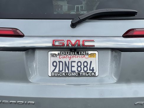 Used 2023 GMC Acadia AT4 w/ Technology Package image 51