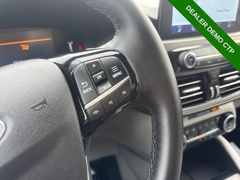 Used 2024 Ford Escape Active AWD/4WD image 30
