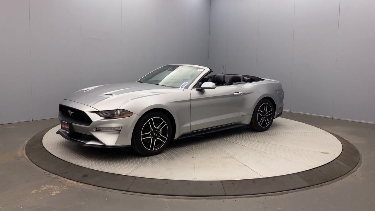 Used 2023 Ford Mustang Premium RWD image 9