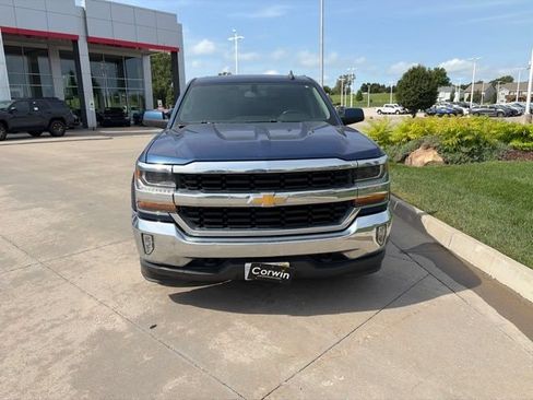Used 2017 Chevrolet Silverado 1500 LT w/ All Star Edition AWD/4WD image 10