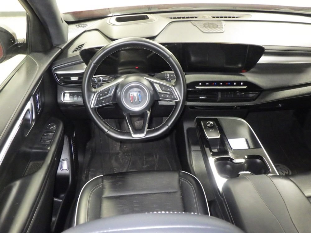 Used 2025 Buick Enclave Sport Touring w/ Power Package AWD/4WD image 9