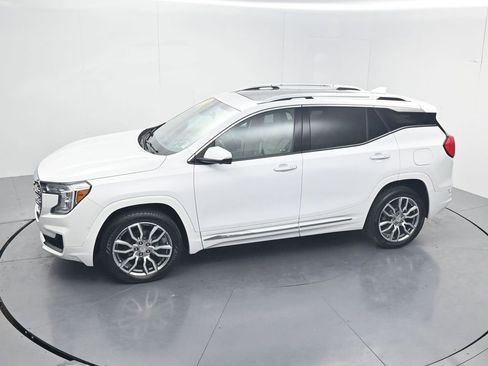 Used 2023 GMC Terrain Denali w/ Denali Premium Package AWD/4WD image 49