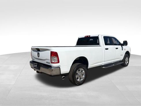 Used 2024 RAM 2500 Big Horn AWD/4WD image 3
