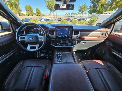 Used 2024 Ford Expedition Max Limited image 22