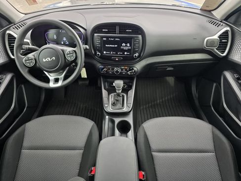 Certified 2024 Kia Soul LX FWD image 16