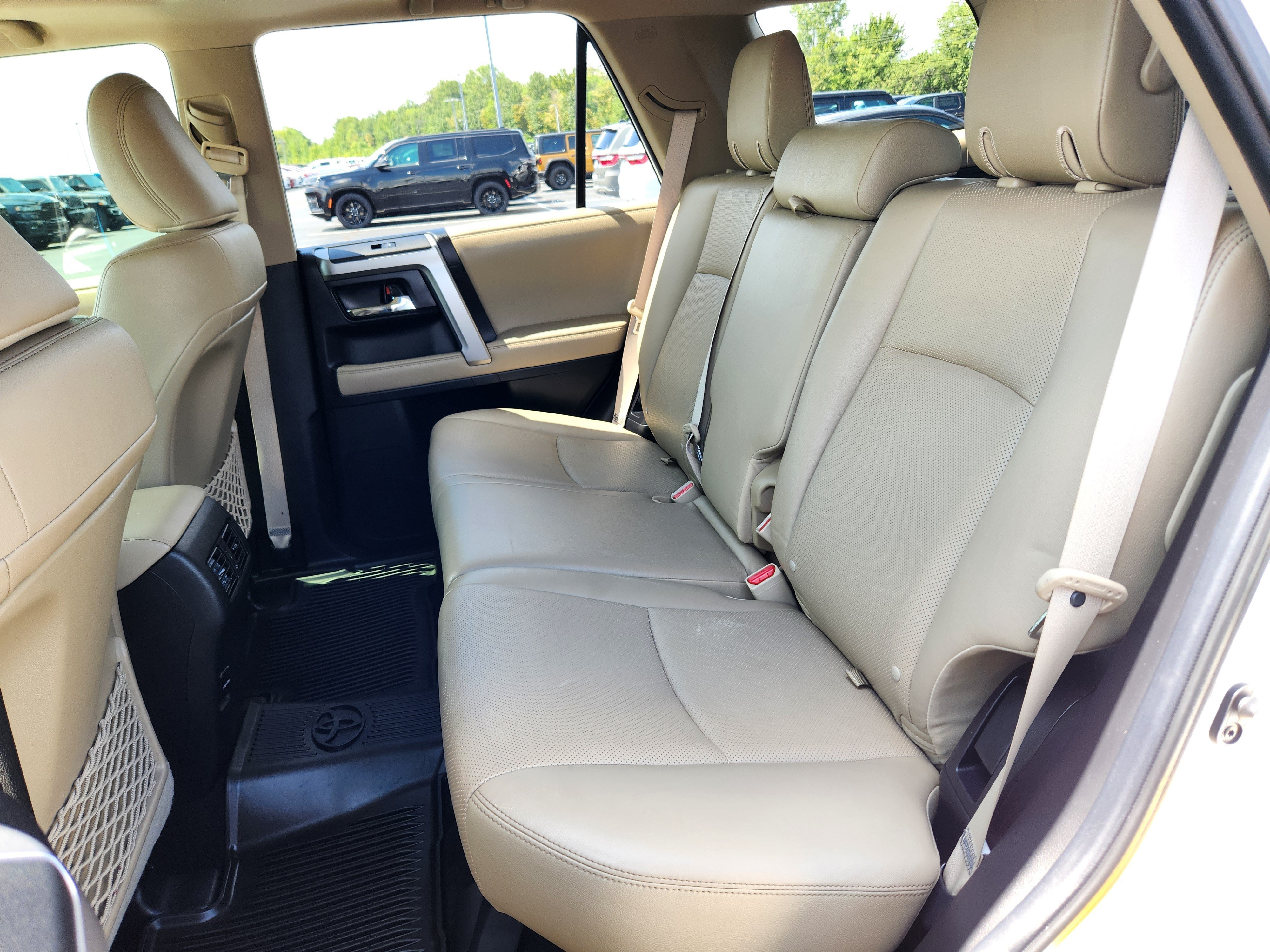 Used 2019 Toyota 4Runner Limited AWD/4WD image 11
