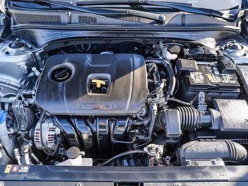 Used 2024 Kia Forte LXS w/ LXS Technology Package image 25