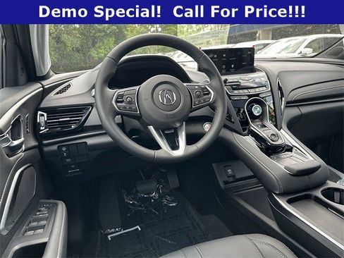 Used 2025 Acura RDX SH-AWD image 15