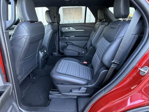 New 2026 Ford Explorer ST-Line AWD/4WD image 11