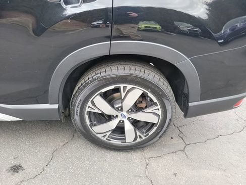 Used 2019 Subaru Forester Touring image 22