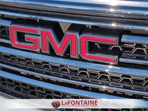 Used 2018 GMC Acadia SLE w/ Driver Alert Package I image 9