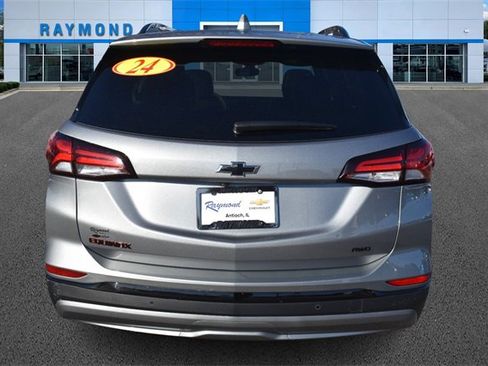 Used 2024 Chevrolet Equinox Premier image 4