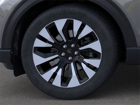 New 2026 Ford Explorer Platinum w/ LUX Leather Package image 19