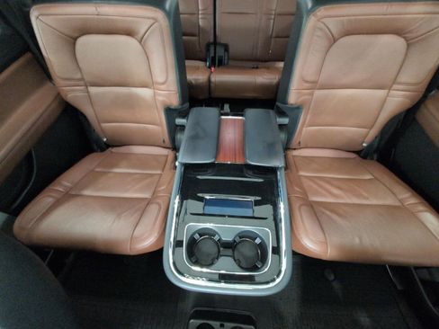 Used 2023 Lincoln Navigator Reserve AWD/4WD image 23