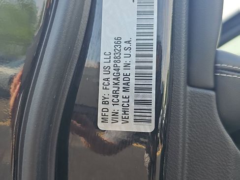 Used 2023 Jeep Grand Cherokee L Laredo AWD/4WD image 36