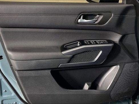 New 2026 Nissan Pathfinder SL image 43