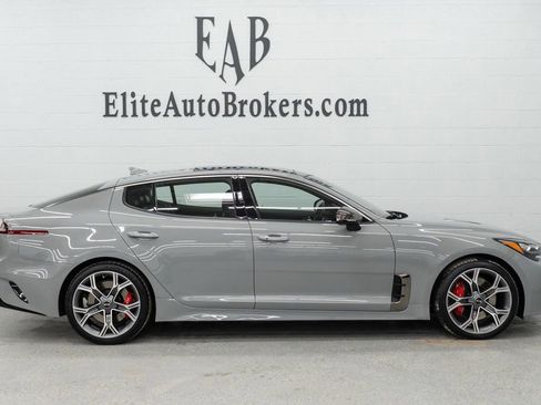 Used 2021 Kia Stinger GT1 image 5
