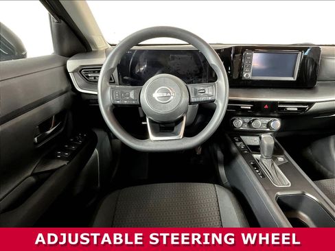 Used 2025 Nissan Kicks S FWD image 8