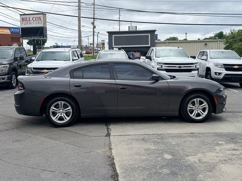 Used 2021 Dodge Charger SXT w/ Leather Interior Group RWD image 7