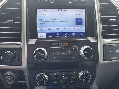 Used 2020 Ford F150 Lariat w/ Equipment Group 502A Luxury AWD/4WD image 23