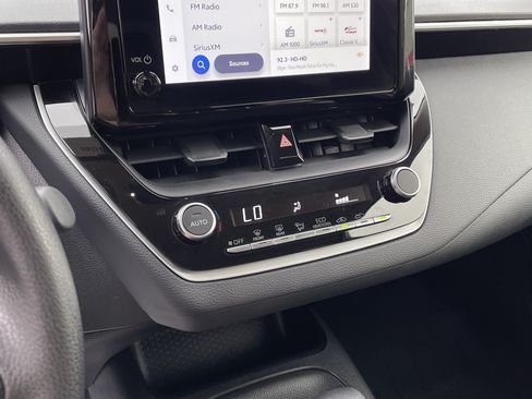 Certified 2025 Toyota Corolla LE FWD image 22