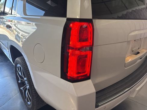 Used 2015 Chevrolet Tahoe LTZ RWD image 12