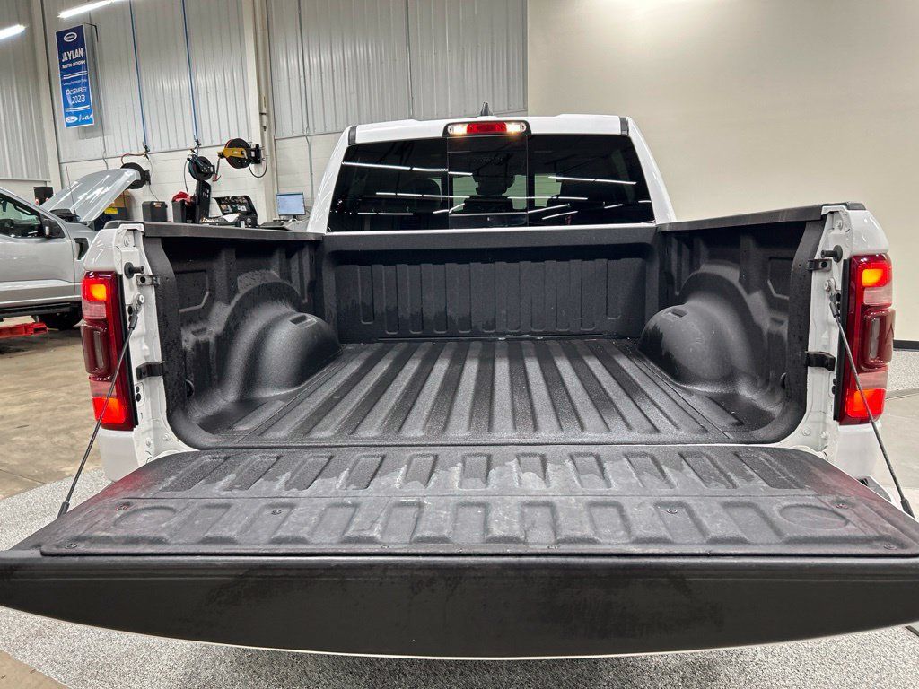 Used 2019 RAM 1500 Limited AWD/4WD image 31