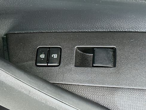 Certified 2025 Toyota Corolla LE FWD image 28