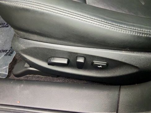Used 2018 INFINITI Q50 Luxe w/ Essential Package (3.0T Luxe) AWD/4WD image 12