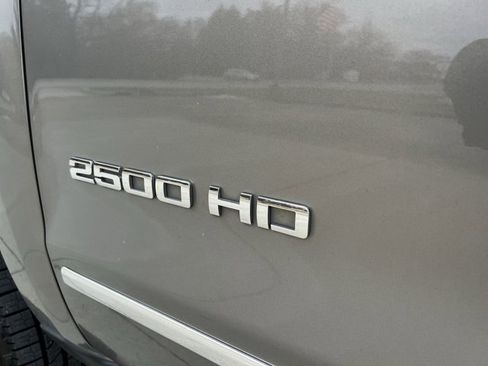 Used 2017 Chevrolet Silverado 2500 LTZ w/ Vortec Plus Package image 33