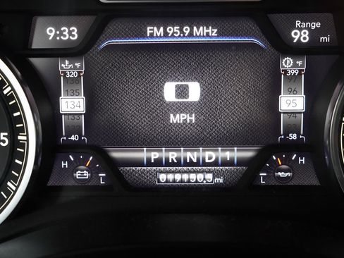 Used 2024 RAM 1500 Big Horn AWD/4WD image 7