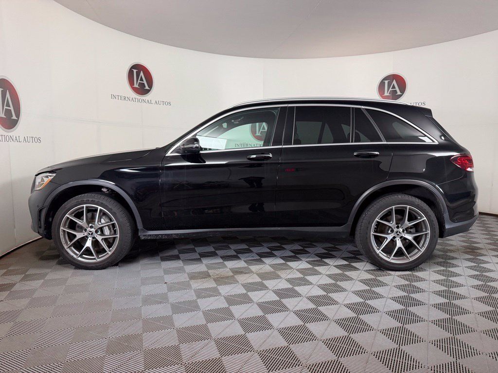 Used 2022 Mercedes-Benz GLC 300 4MATIC image 9