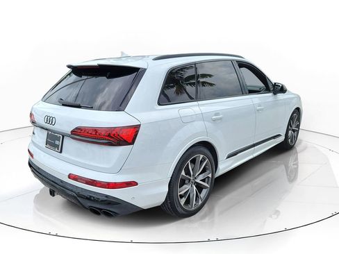 Certified 2023 Audi SQ7 Prestige w/ Prestige Package AWD/4WD image 4