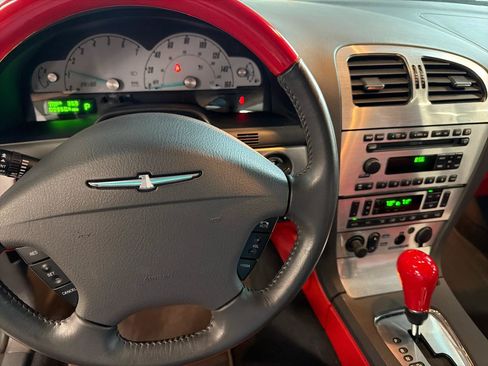Used 2002 Ford Thunderbird RWD image 19