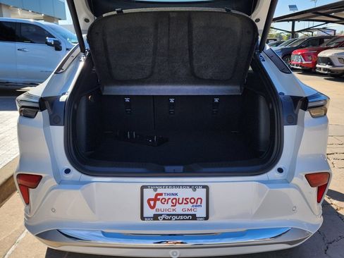 New 2026 Buick Envista Avenir image 46