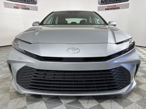 Used 2026 Toyota Camry LE FWD image 8