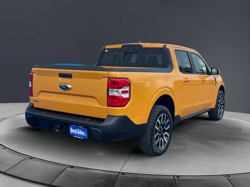 Used 2023 Ford Maverick Lariat FWD image 5