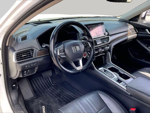 Used 2022 Honda Accord Touring image 17