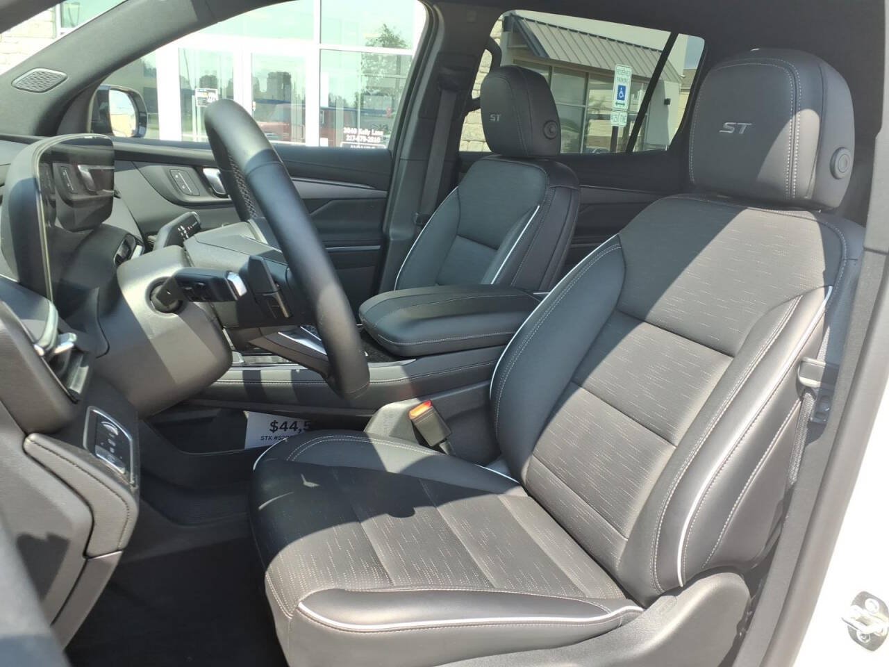 Used 2026 Buick Enclave Sport Touring FWD image 19