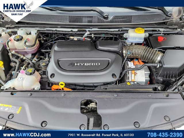 Used 2024 Chrysler Pacifica Limited FWD image 33