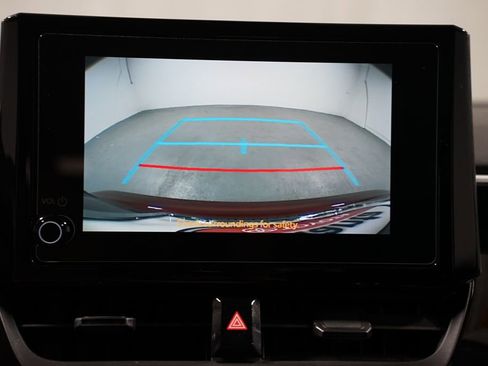 Used 2025 Toyota Corolla LE image 19