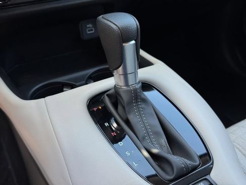 Used 2024 Honda HR-V LX image 18