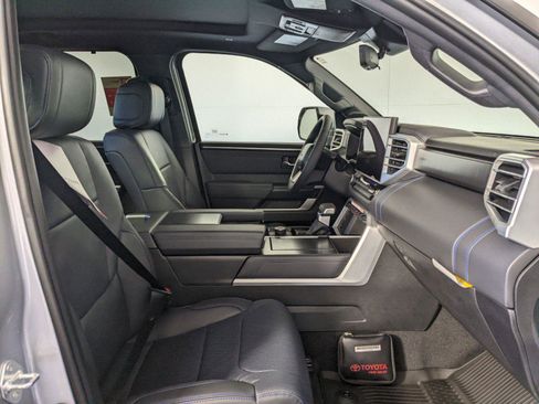 New 2025 Toyota Tundra Platinum image 5