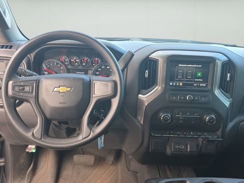 Used 2021 Chevrolet Silverado 1500 Custom image 10